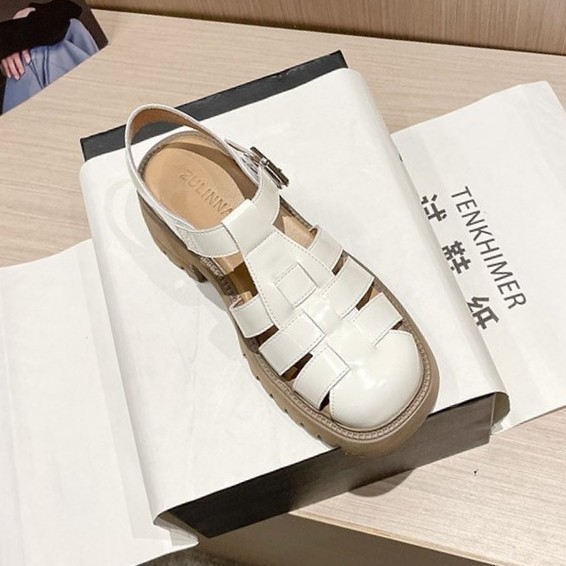 Retro Closed Toe Platform Hollow Sandals Women's Hole Shoes Women foto 3