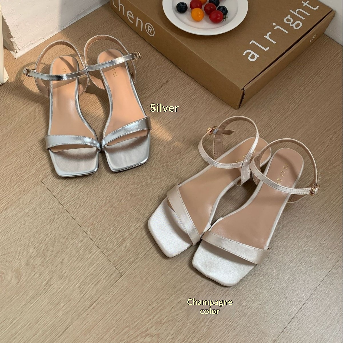 Single-strap Square-toe Mid-heel Buckle Sandals foto 4