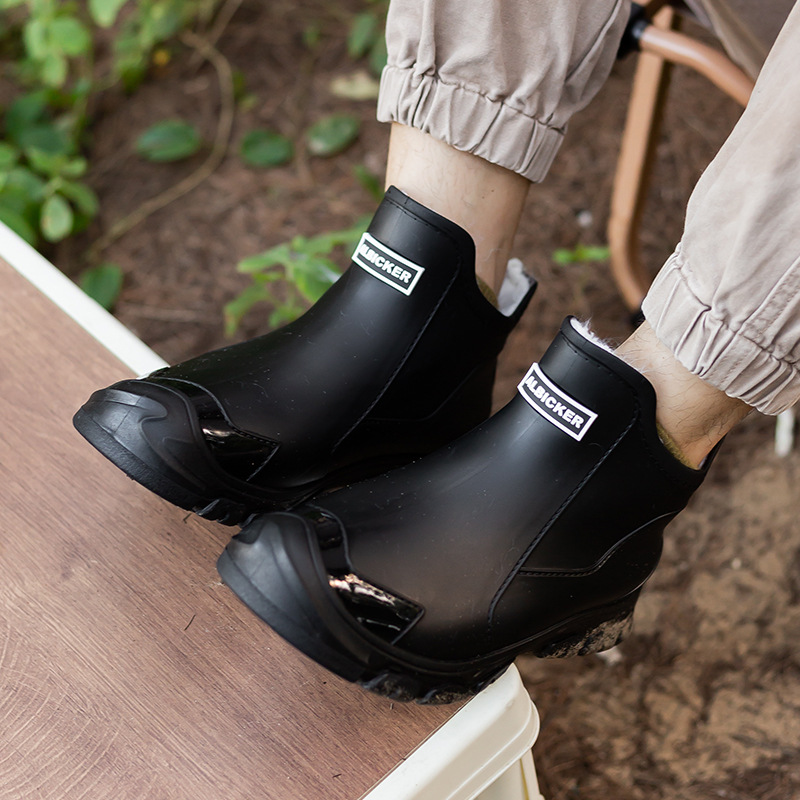 Large Size Fixed Velvet Rain Boots Stylish Water Shoes Men And Women Outdoor foto 4