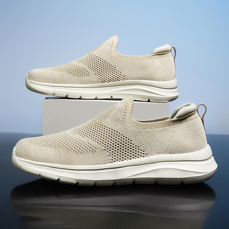 Sports Men's Extra Large Size Slip-on Mesh Flying Woven Light Casual Shoes foto 3