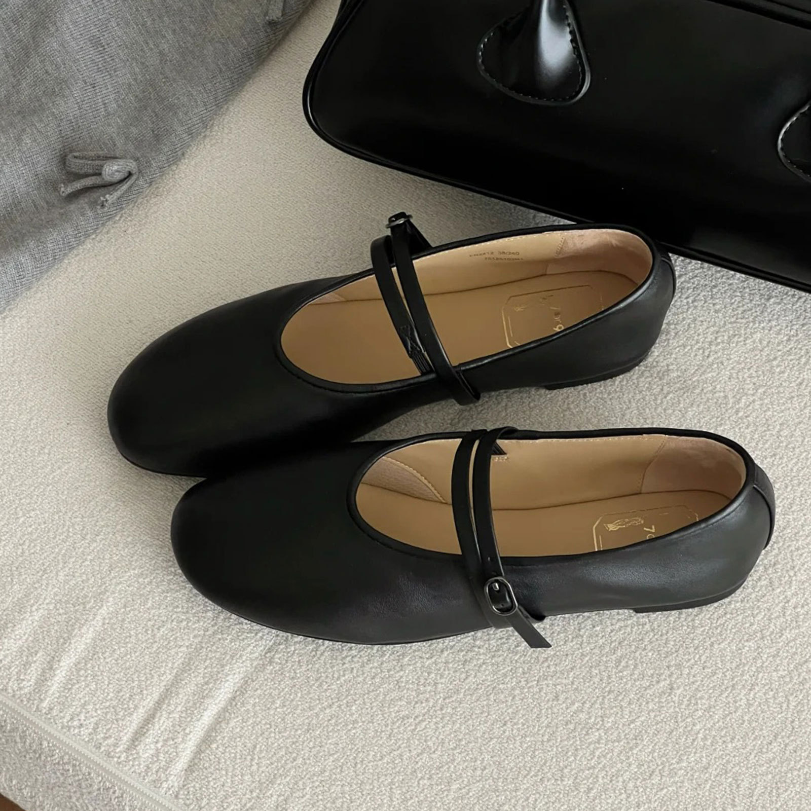 Soft Retro Grandma Shoes Round Toe Shallow Mouth Versatile Mary Jane Shoes foto 3