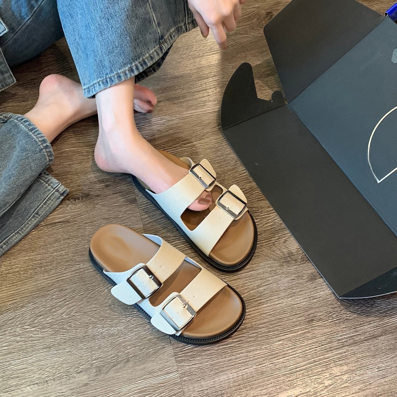 Casual Women's Summer Wear Birkenstock Shoes Belt Buckle Half Slippers foto 4