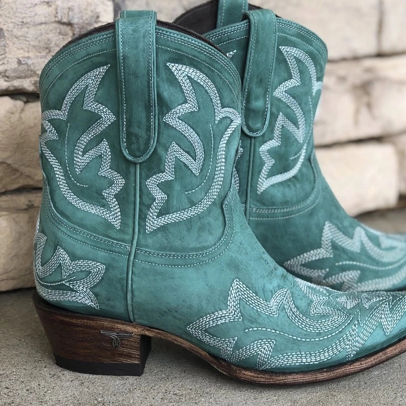 Women's Embroidered Pointed Leather Boots In Plus Size foto 2