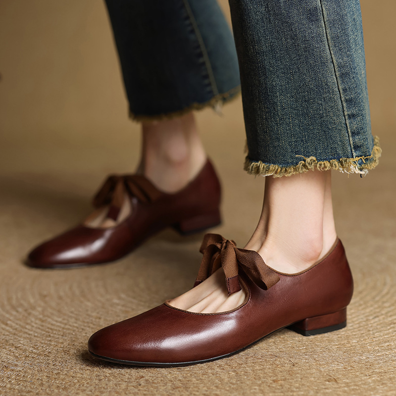French-style Vintage Low-heeled Leather Shoes For Women Round Toe Low Cut foto 3
