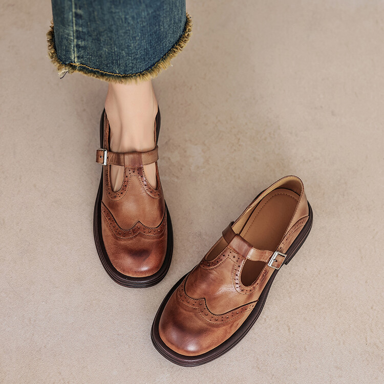 Fashion Women's Flat British Style Leather Shoes foto 2