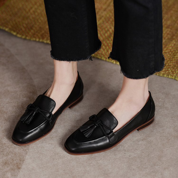 Vintage Leather Women's Round Head Tassel Low-cut Shoes foto 3