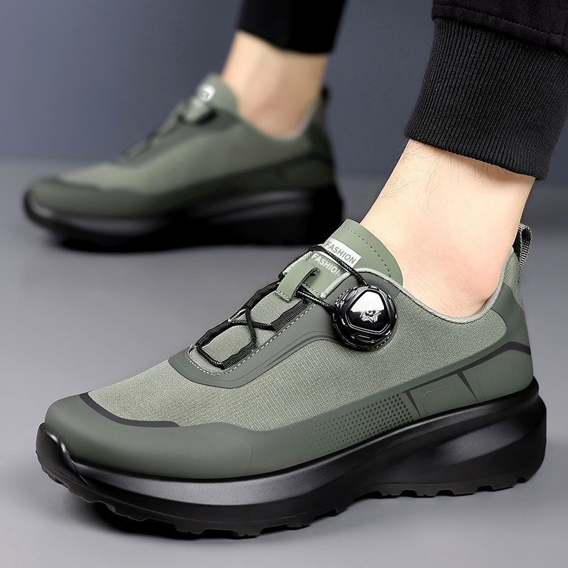 Thick Bottom Rotating Button Sneaker foto 5