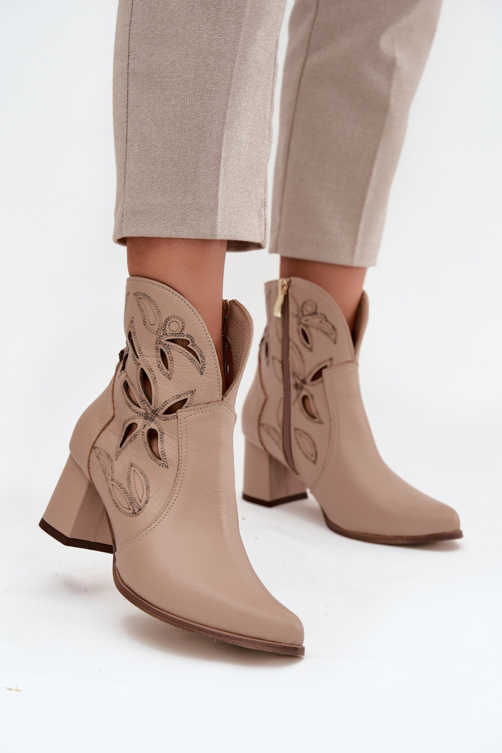 Laarsjes met hoge hak Step in style