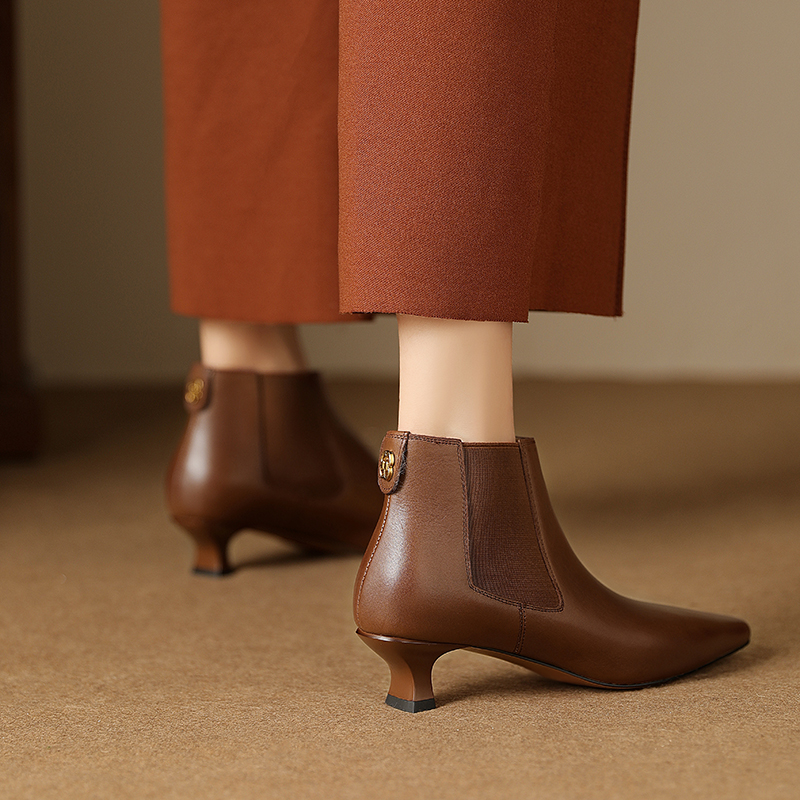 Pointed Toe Kitten Heels Female Commute Style Low Heel Boots foto 2