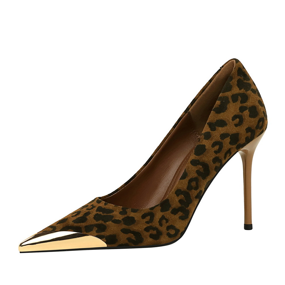 Women's Stiletto Suede Pointed Leopard-print High Heels foto 3