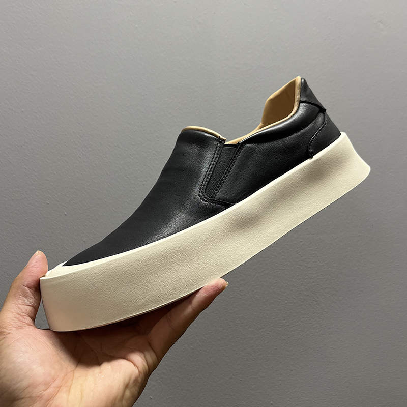 Soft Leather White Soft Bottom Casual Shoes foto 2