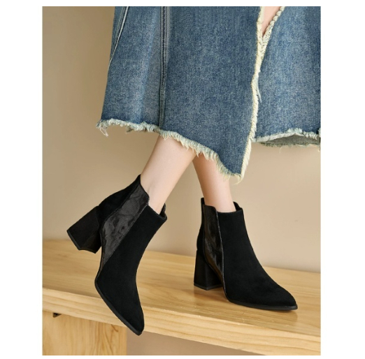 Womens Minimalist Versatile Short Boots With A Back Zipper In British Style foto 3