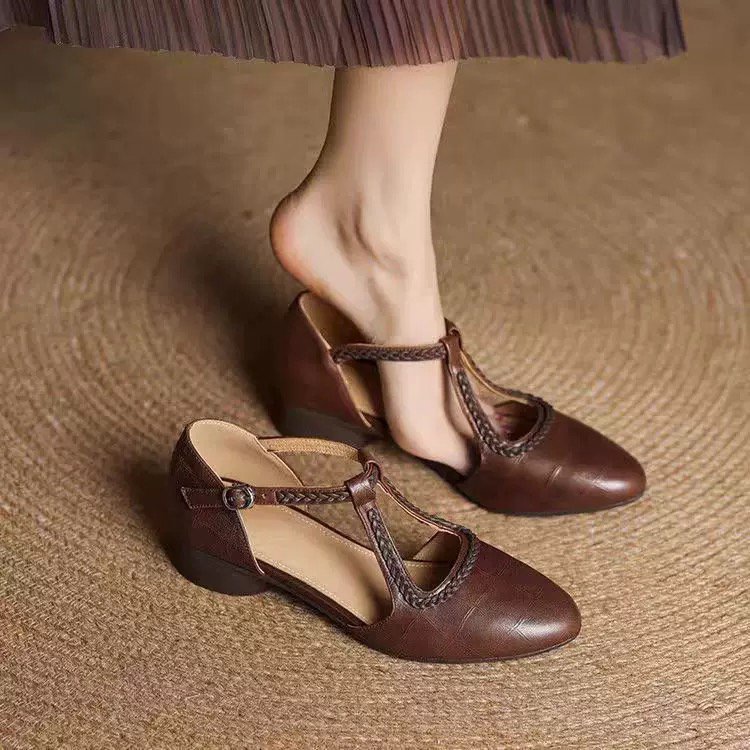 Soft Leather Pointed Cross-strap Hollow Leather Shoes foto 5