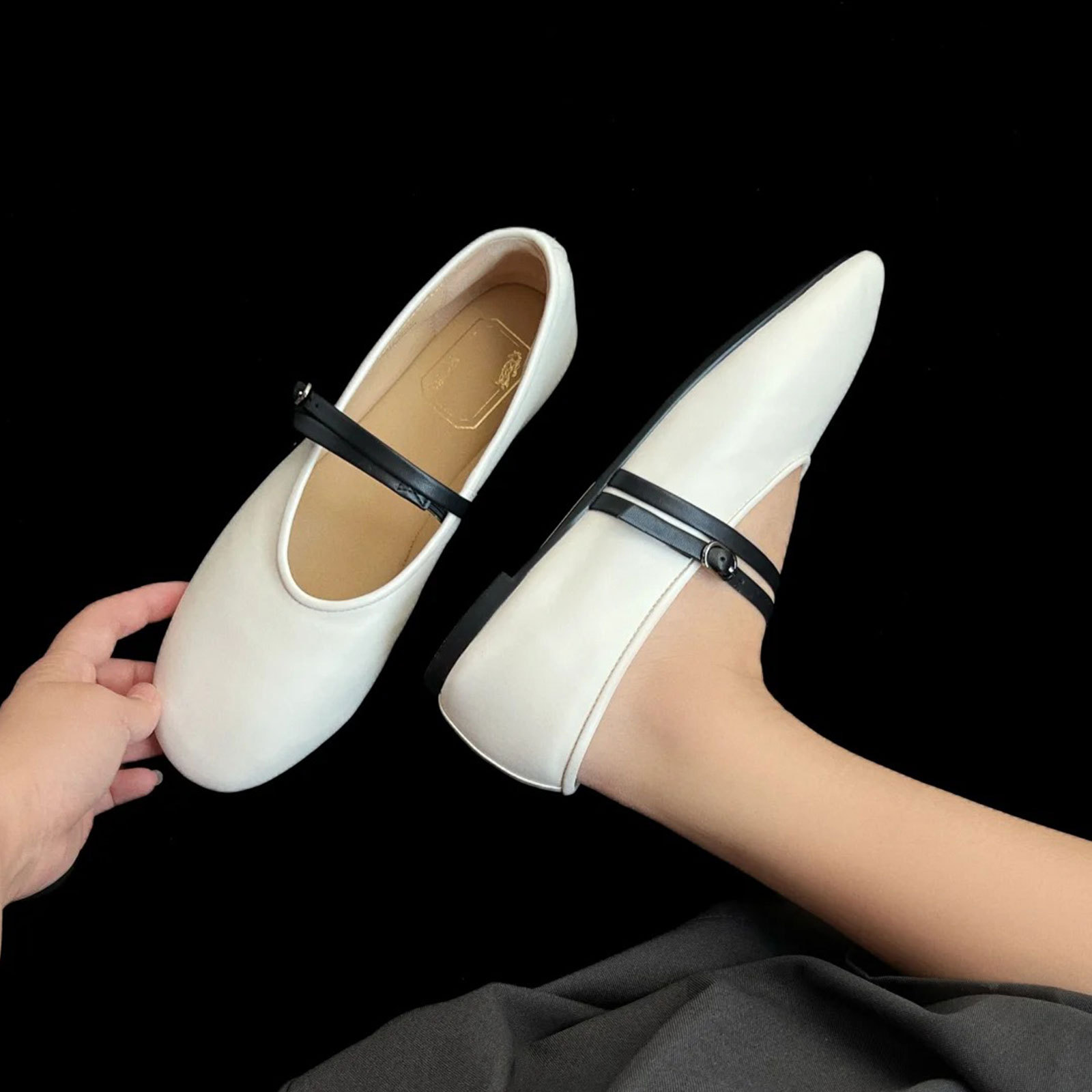 Soft Retro Grandma Shoes Round Toe Shallow Mouth Versatile Mary Jane Shoes foto 4