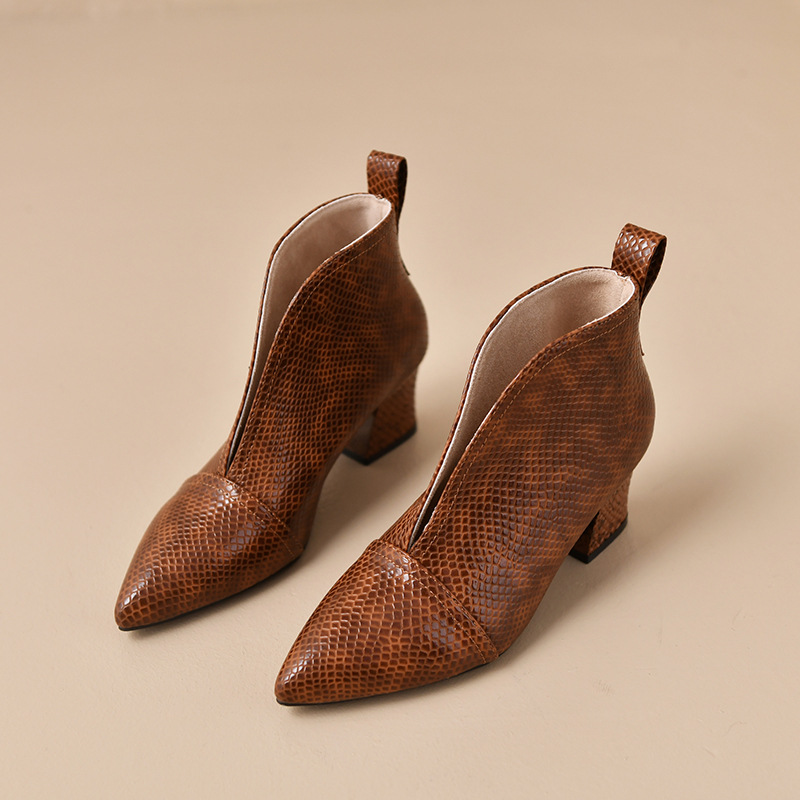 Womens High-heeled Martin-style Ankle Boots With A V-cut foto 5