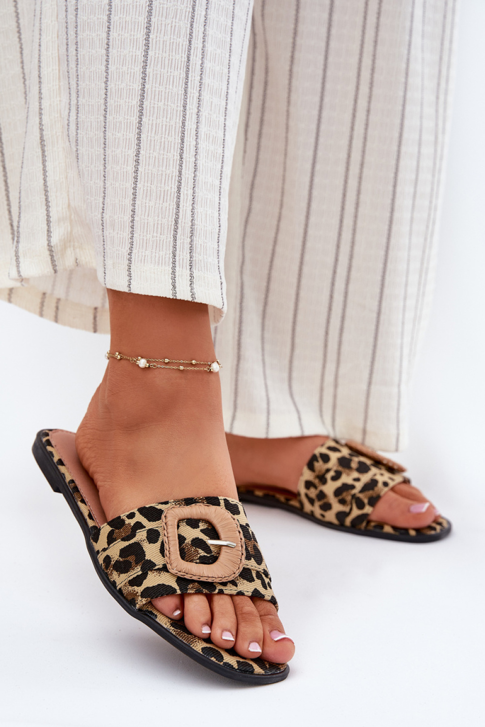 Slippers Step in style