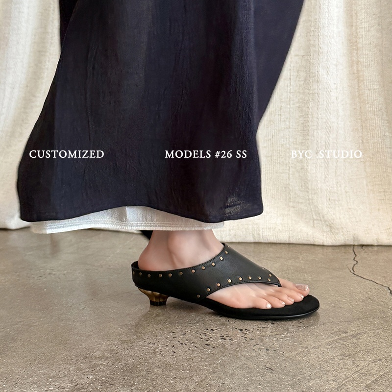 Women's Handmade Washed Cow Leather Studded Thong Mules, Premium Full-Grain Leather Kitten Heel Sandals foto 2