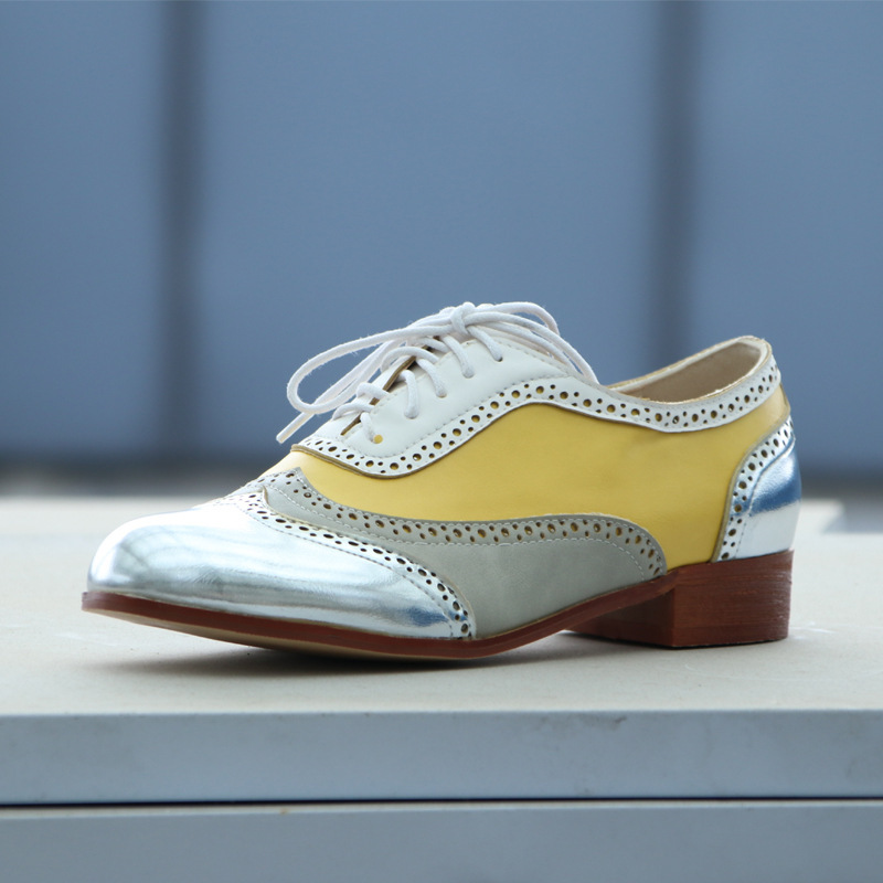 Womens Fashionable Low-block-heeled Pumps With A Round Toe And Front Lacing foto 5