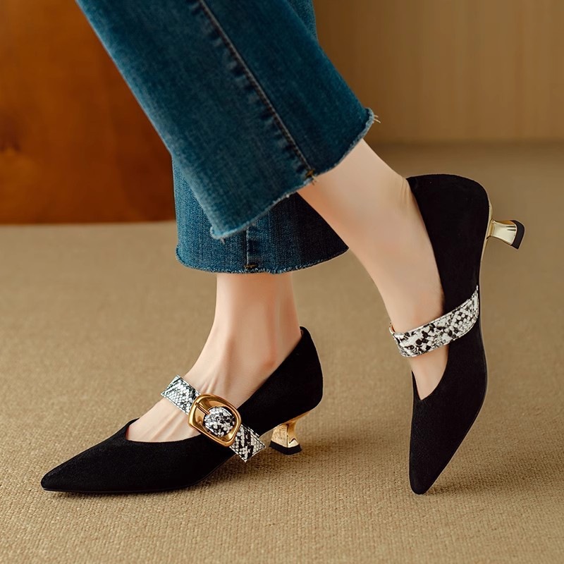 French Pointed High Heels Women's Stiletto Low-cut Shoes Elegant Buckle Regen Shoes foto 5