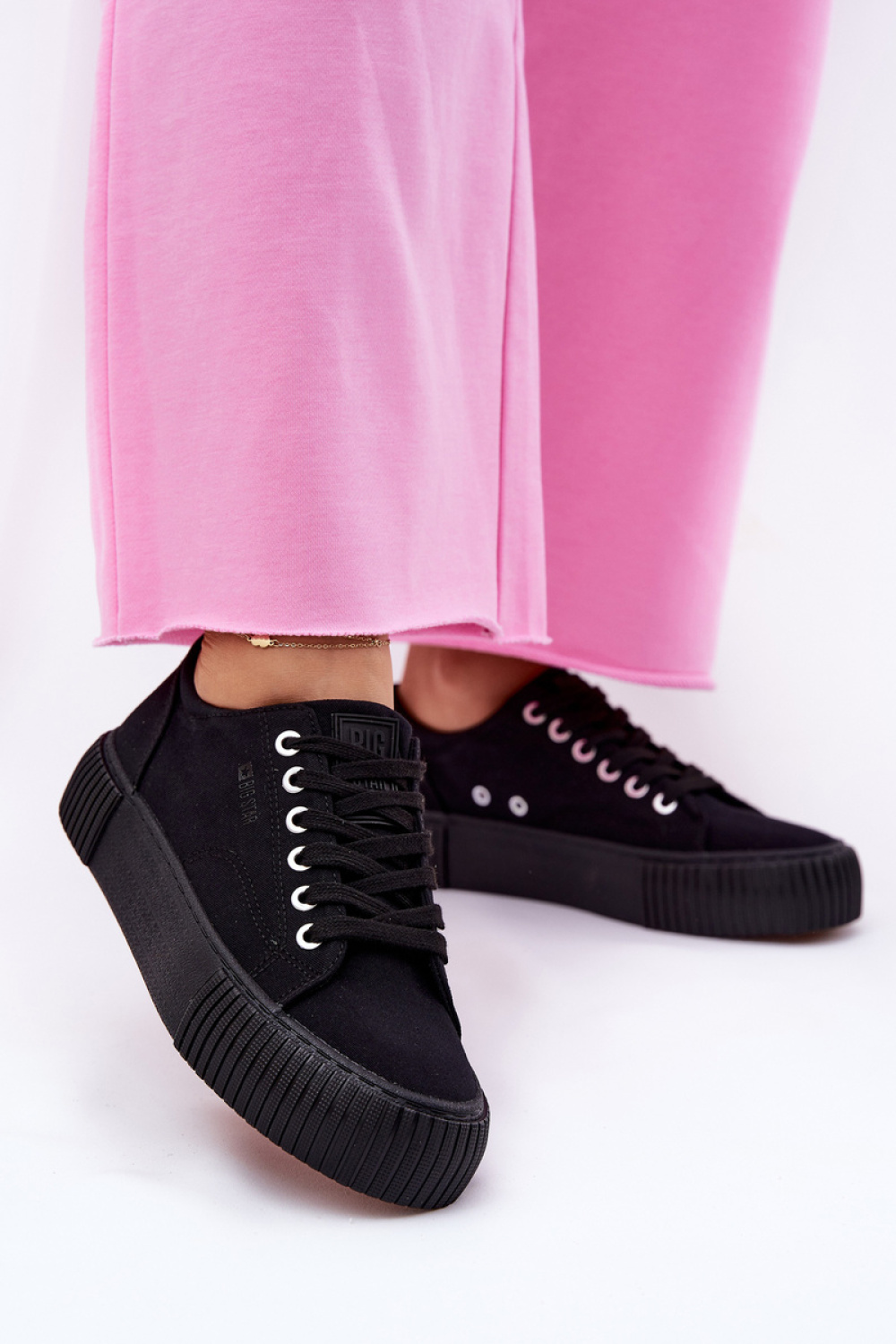 Platform sneakers Step in style