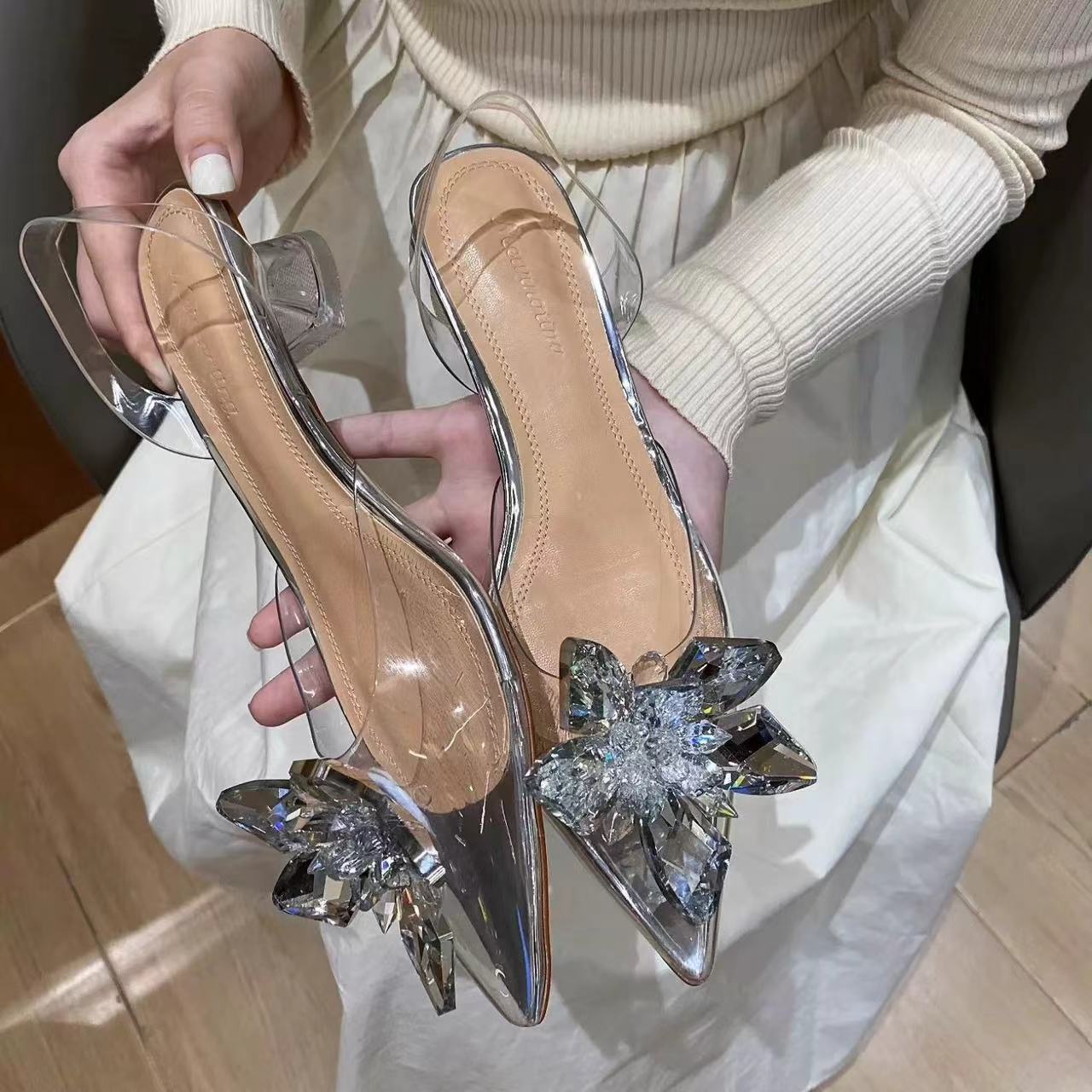 Women's Transparent Crystal Flower High Heels foto 2