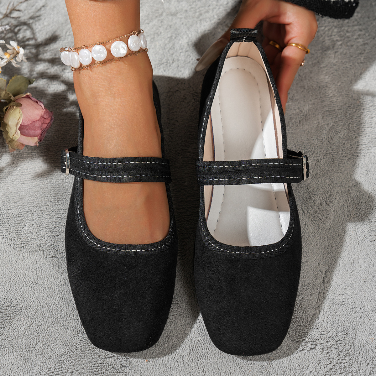 Womens Casual Low-cut Shoes With An Elegant Sophisticated Style foto 5
