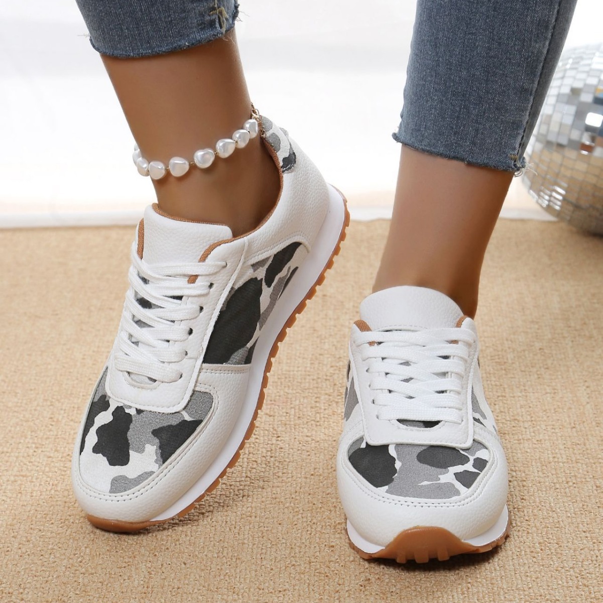 European And American Style Round Toe Thick Soled Color Blocked Low Top Sneakers foto 3