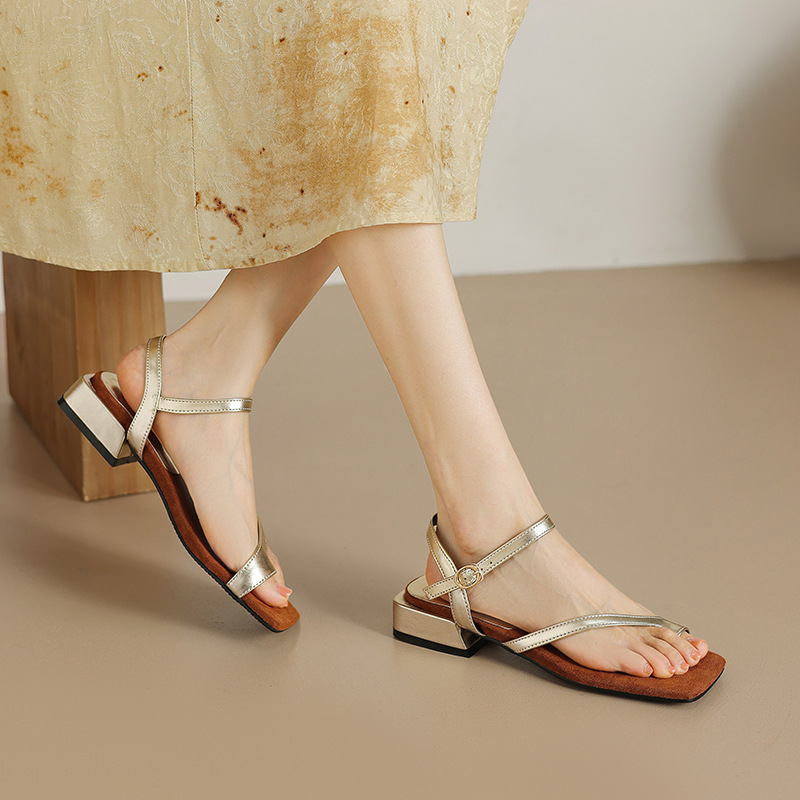 Low-heeled Open-toe Square-toe Breathable Beach Sandals foto 4