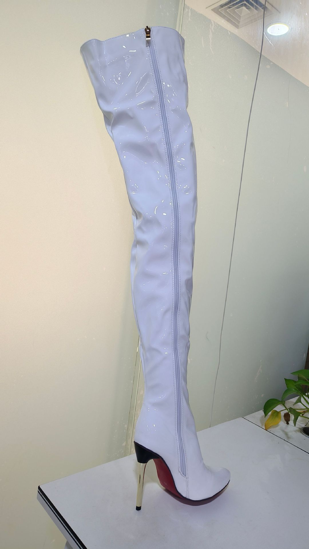 Womens Fashionable Over-the-knee Plus-size Metal-heel Boots foto 2