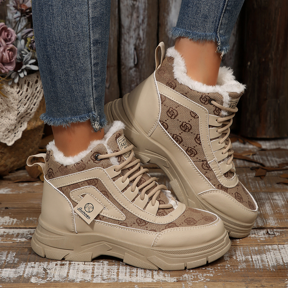 High-top Fleece-lined Dr Martens-style Winter Warm Cotton Shoes Thick-soled Versatile Snow Boots In Plus Sizes foto 2