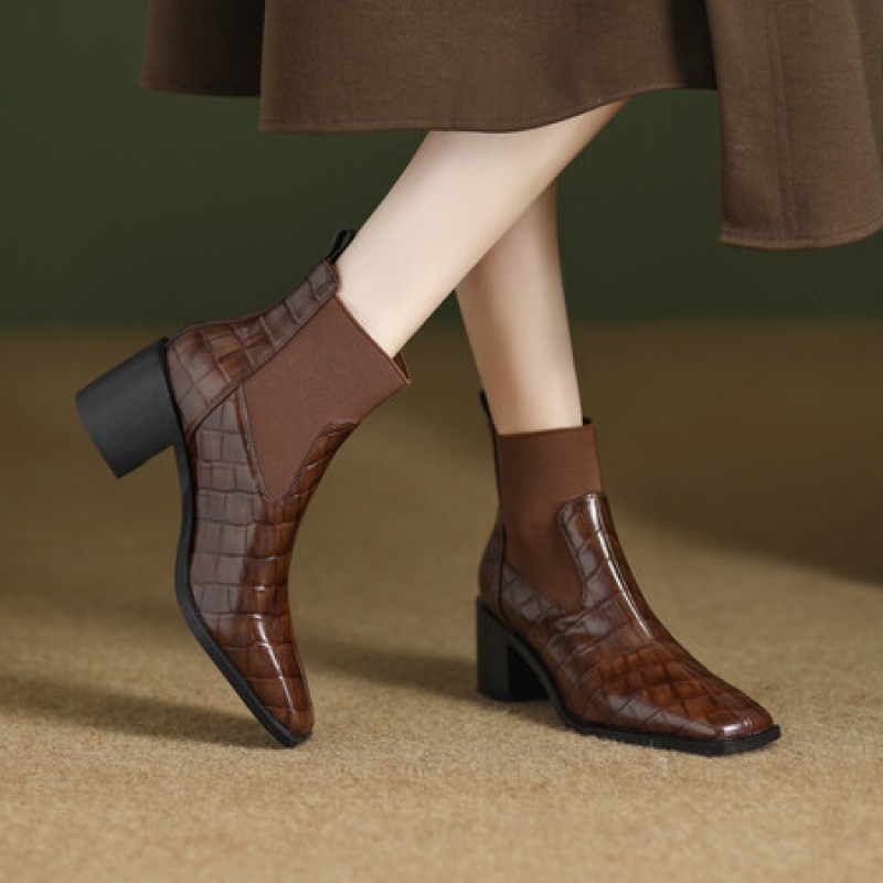 New Autumn Winter Niche Light-luxury Vintage Womens Shoes foto 5