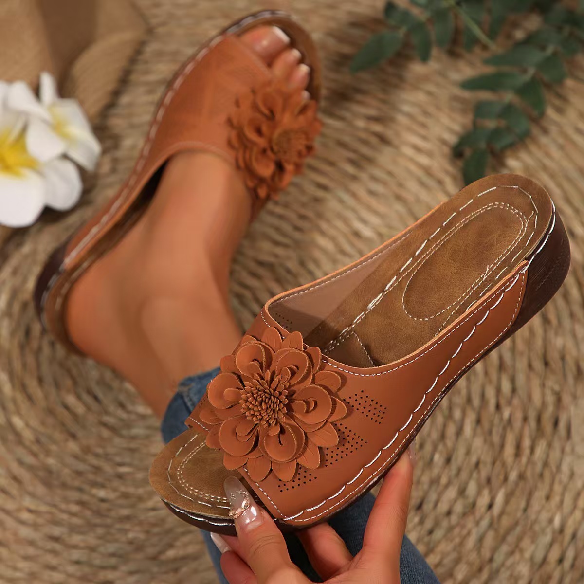Fashion Personality Women's Thick Bottom Peep-toe Slippers foto 4