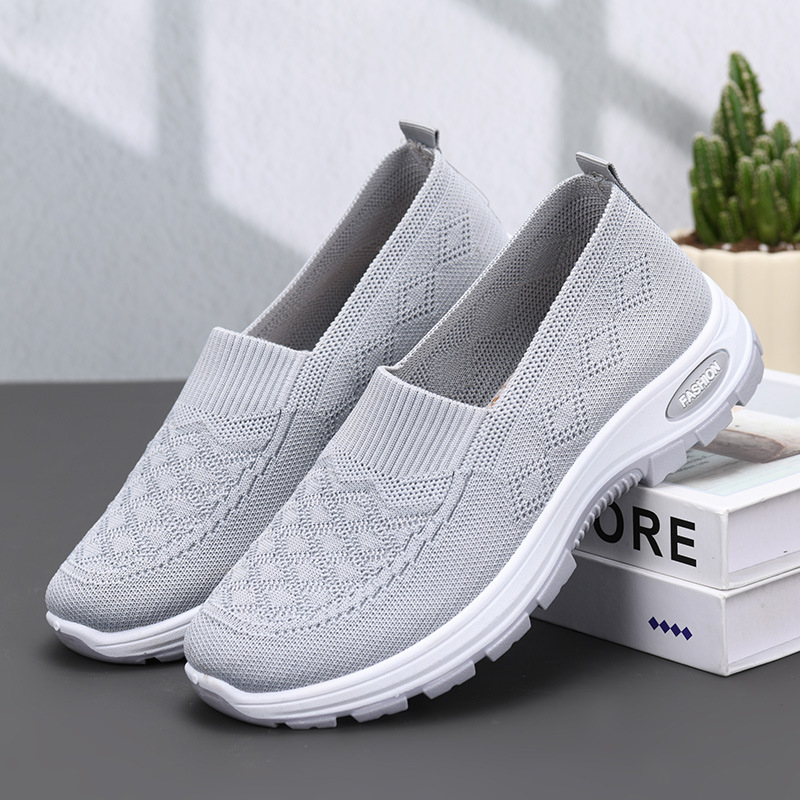Non-slip Soft-soled Flyknit Walking Shoes Classic Style For Women Breathable foto 4