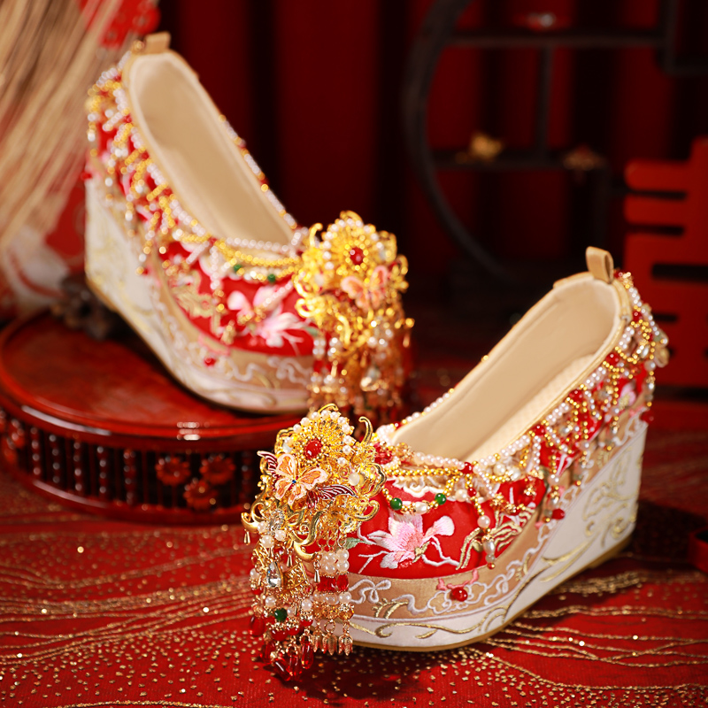 Original Handmade Chinese-style Wedding Shoes - The Xiuhe Shoes With A Heel, Custom-made By Hand, Featuring Ancient Style, Adding New Elements For The Bride's Wedding Chinese-style Dress Shoes, Women'