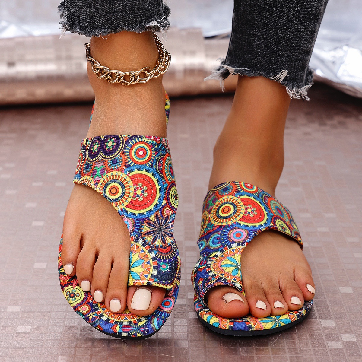 Womens Floral Flip-flops With A Flat Sole foto 3