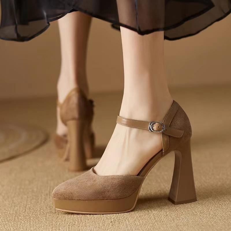 Womens Closed-Toe High-Heel Sandals With Chunky Heels foto 4