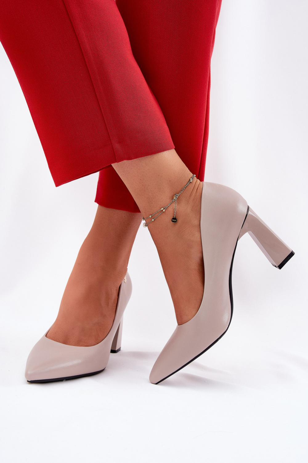 Pumps met dikke hak Step in style