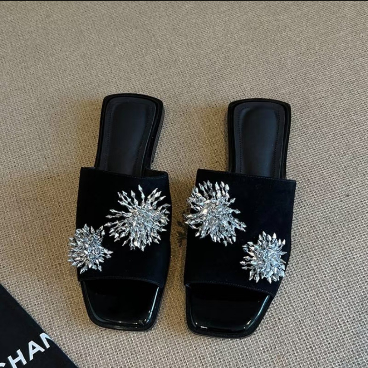 Summer New All-Match Black Sophisticated French-Style Flat Sandals foto 3