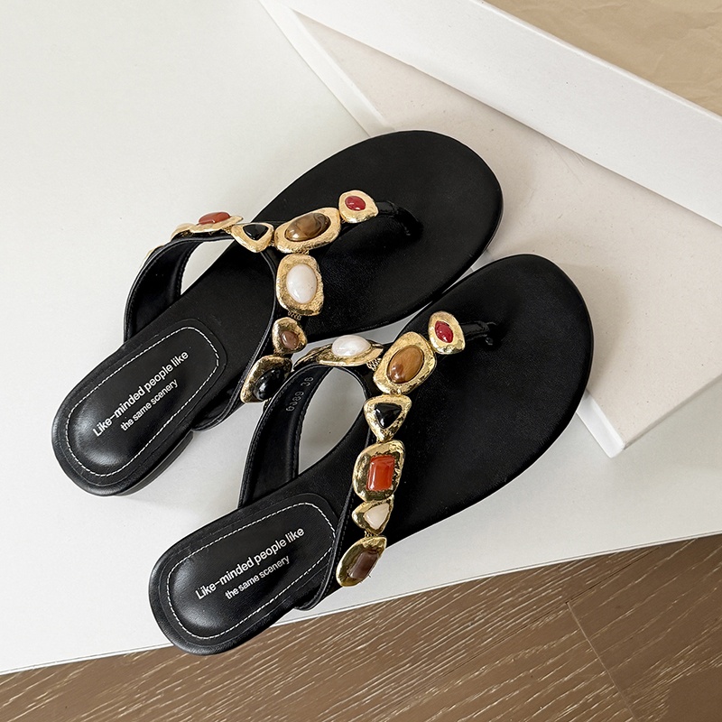 Women's Artisanal Full-Grain Leather Thong Sandals, Handcrafted Multi-Stone Embellished Flat Flip Flops foto 4