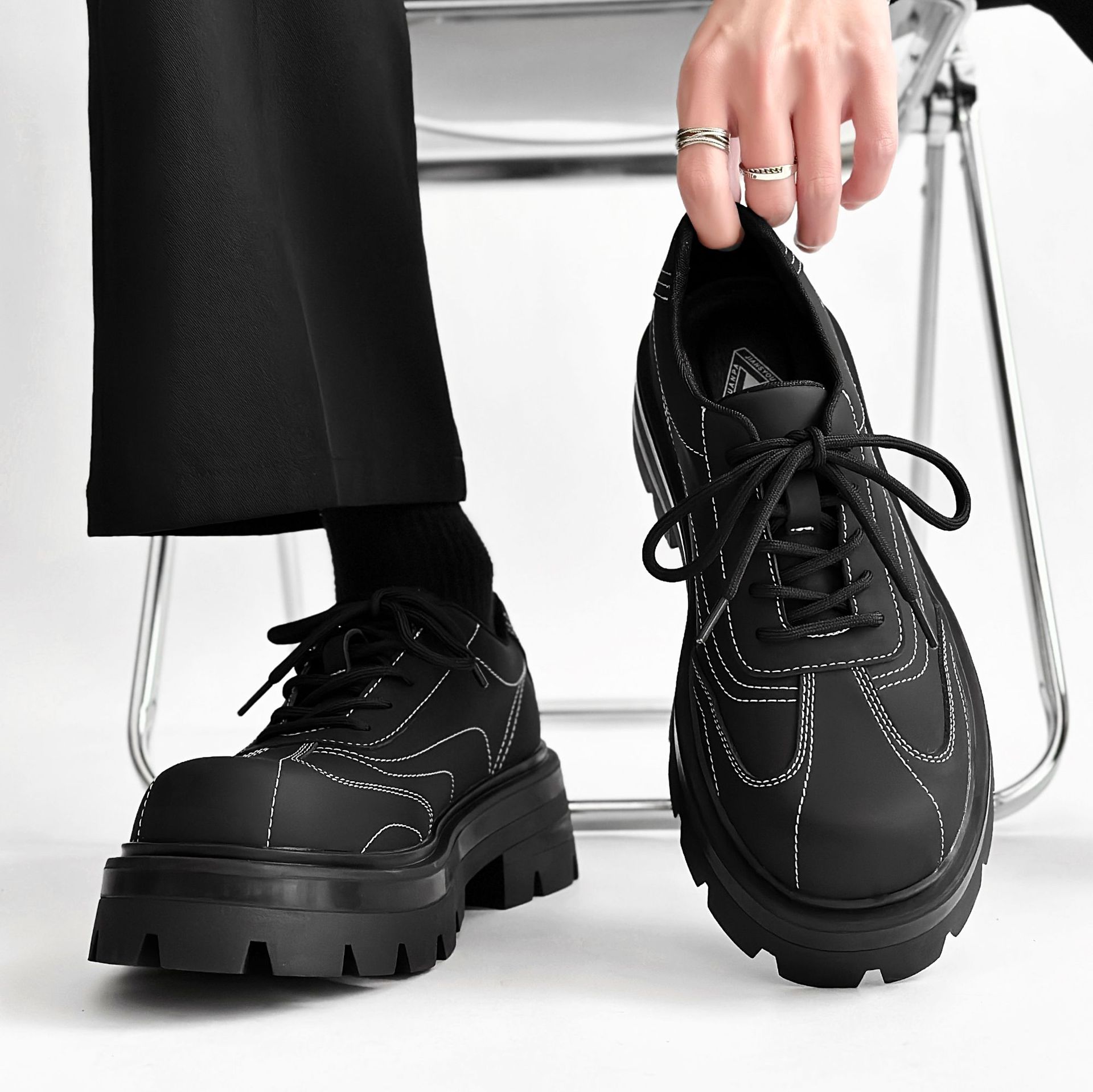 Thick-soled Matte British Commuter Leather Shoes foto 4