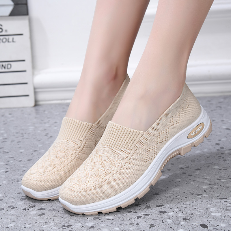 Non-slip Soft-soled Flyknit Walking Shoes Classic Style For Women Breathable foto 5
