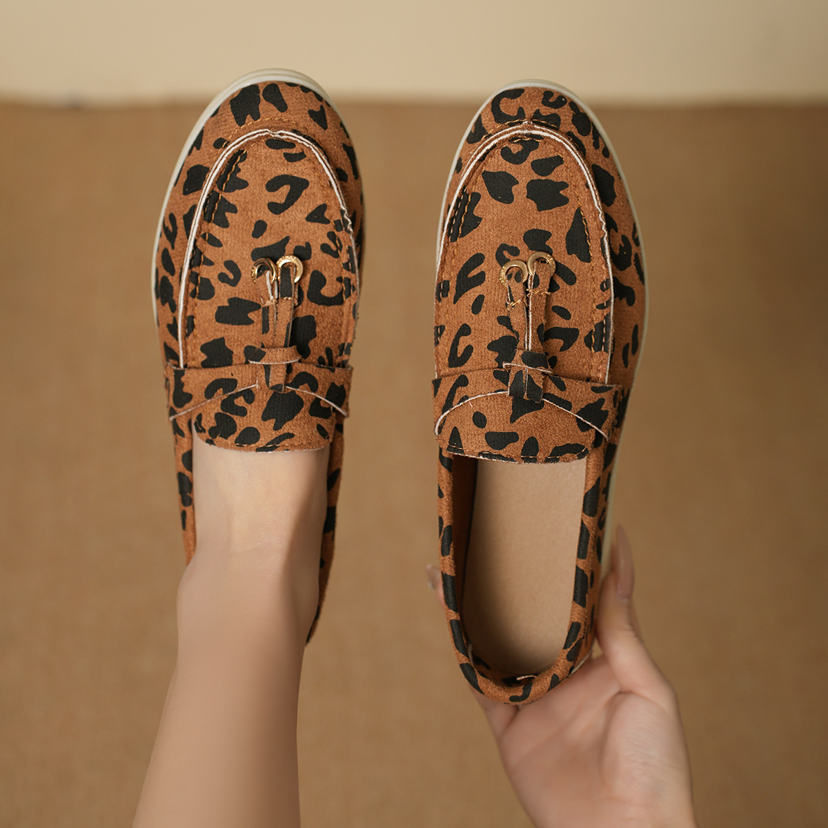 Leopard Print Casual Slip-on Pumps British Style Single-layer Shoes foto 5