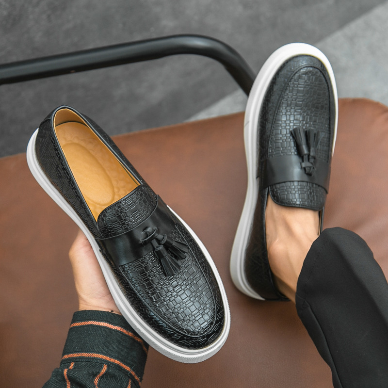 Casual Fashion Men's Plus Size Fringed Leather Shoes foto 2