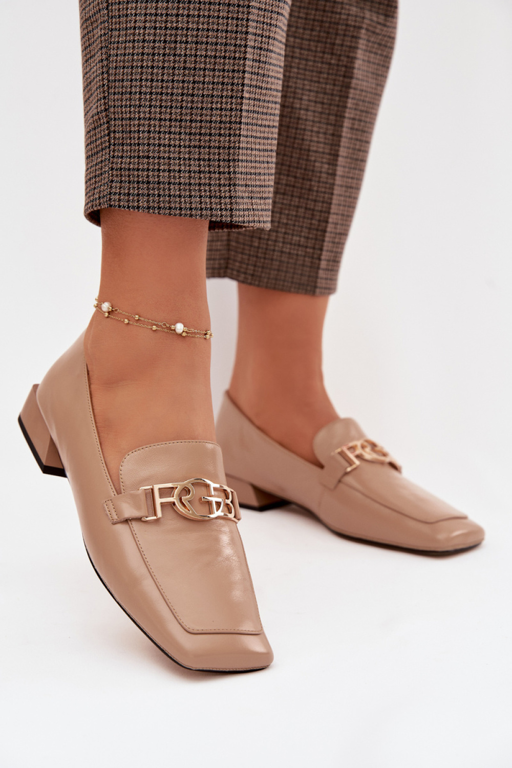 Slippers Step in style