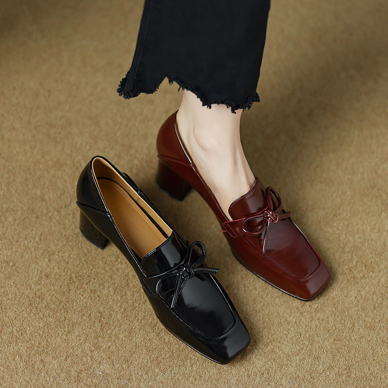 Retro Square Toe English Style Leather Shoes foto 4