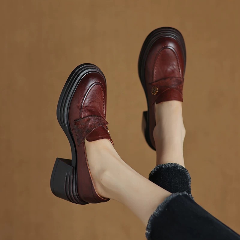Vintage Womens Chunky-heeled Leather Shoes foto 2