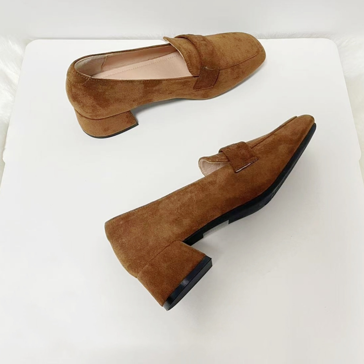 Women's Chunky Square Toe Suede High Heels foto 5