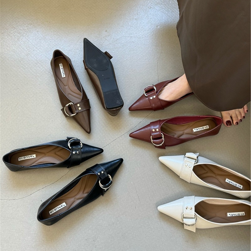 Metal Belt Buckle Soft Bottom Granny Shoes French Pointed Flat Bottom Pumps foto 2