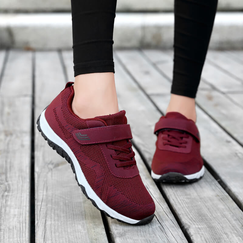 Comfortable Soft Bottom Female Shoes For The Old foto 2