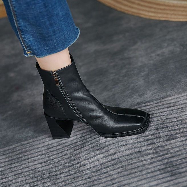 Womens Stylish Short Boots With A Square Toe And Chunky Heel Womens Fashion Boots With A Side Zipper Leather Boots foto 4